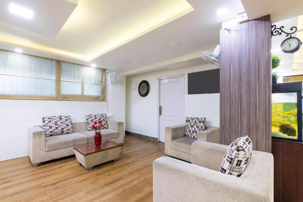 Capital O 5379 The Roy Grand Inns バンガロール エクステリア 写真